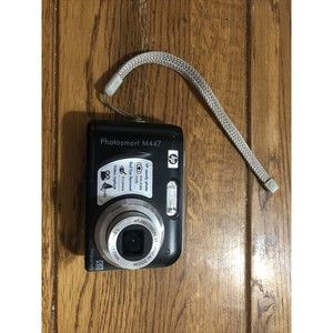 HP PhotoSmart M447 5.0 MP Digital Camera - silver and black Tested